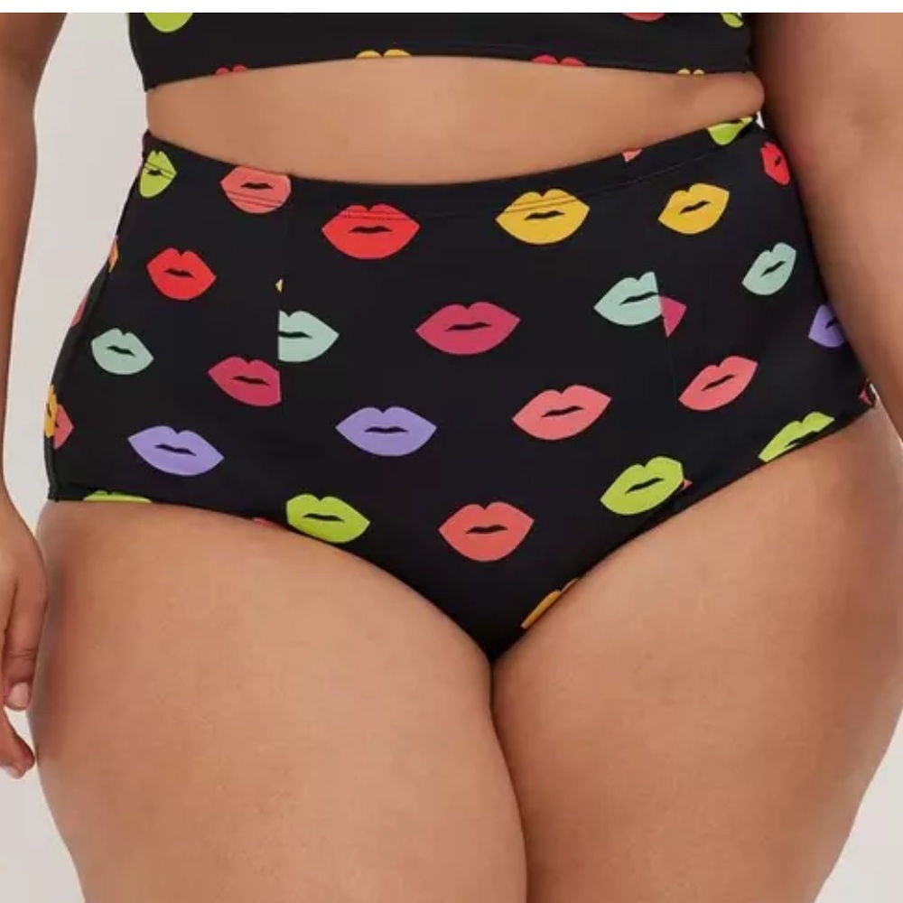 Torrid High-Rise Strappy Back Swim bikini Bottom black pop star lips 4X NWT